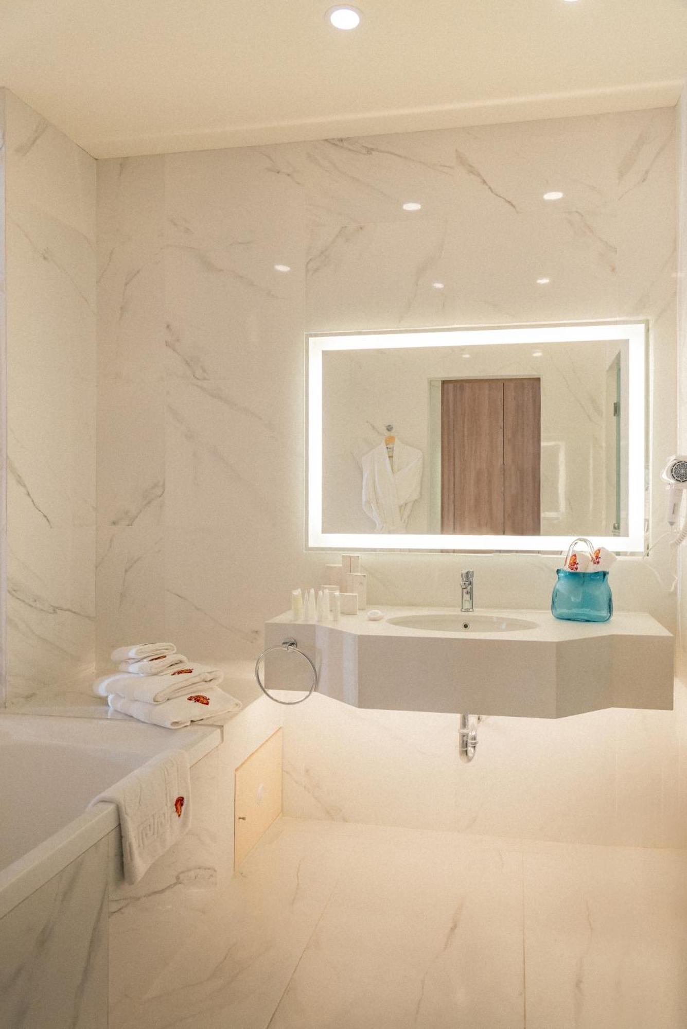 Hotel Saint Georges Beirut Al Marfa' 外观 照片